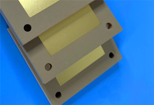 ultimo caso aziendale circa Un PCB ad alta frequenza a 2 strati Wangling TP440 per applicazioni di antenne miniaturizzate