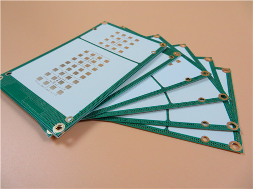 ultimo caso aziendale circa Case Study PCB personalizzato: TFA300 per applicazioni RF e microonde