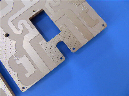 Laminato ad alta frequenza Rogers CLTE e PCB ultrasottile costruito su substrato da 0,135 mm con finitura in stagno per immersione per antenne patch